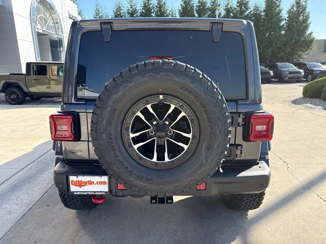 New 2027 Gray Jeep Rubicon X image 4