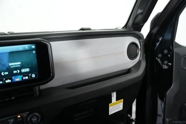 New 2026 Black Clear-Coat Exterior Paint Jeep Sport S image 17