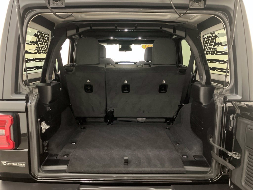 Used 2024 Black Clearcoat Jeep Rubicon image 14