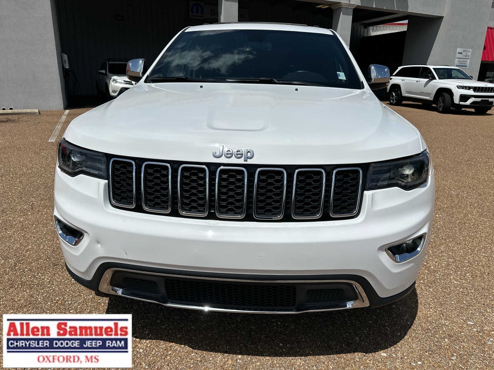 Used 2022 Bright White Clearcoat Jeep Limited image 8