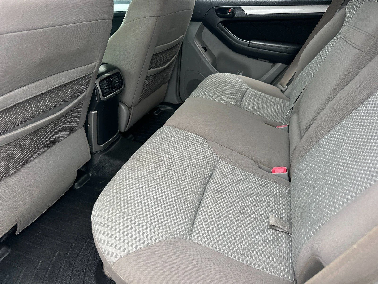 Used 2006 Titanium Metallic Toyota SR5 image 11