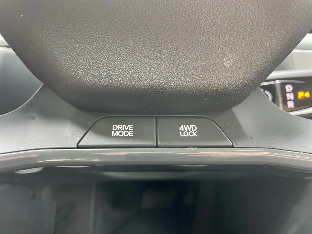 Certified Used 2024 Iceberg Green Kia Wind image 11