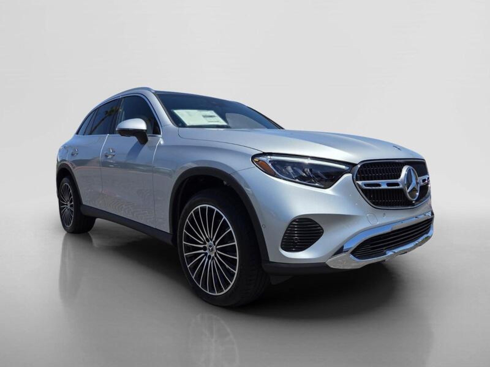 New 2026 Cirrus Silver Metallic Mercedes-Benz GLC 300 SUV image 7