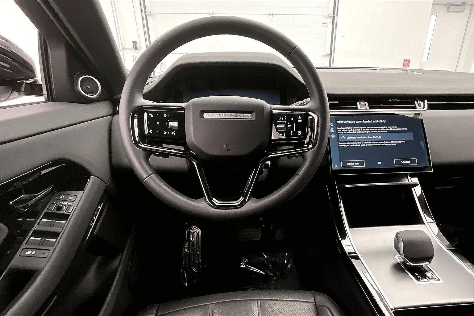 New 2026 Fuji White Land Rover Core S image 5