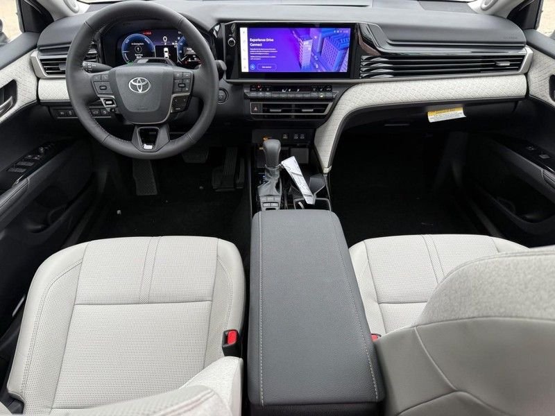 2026 Toyota Camry XSE - Photo 7