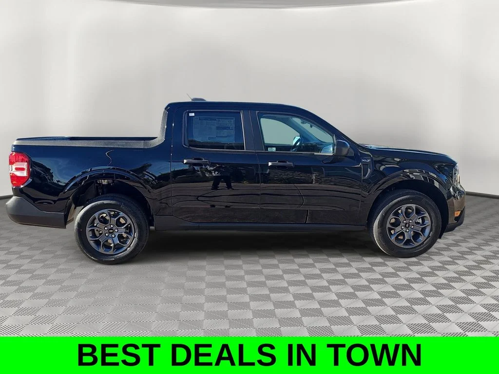 New 2026 Shadow Black Ford XLT image 2