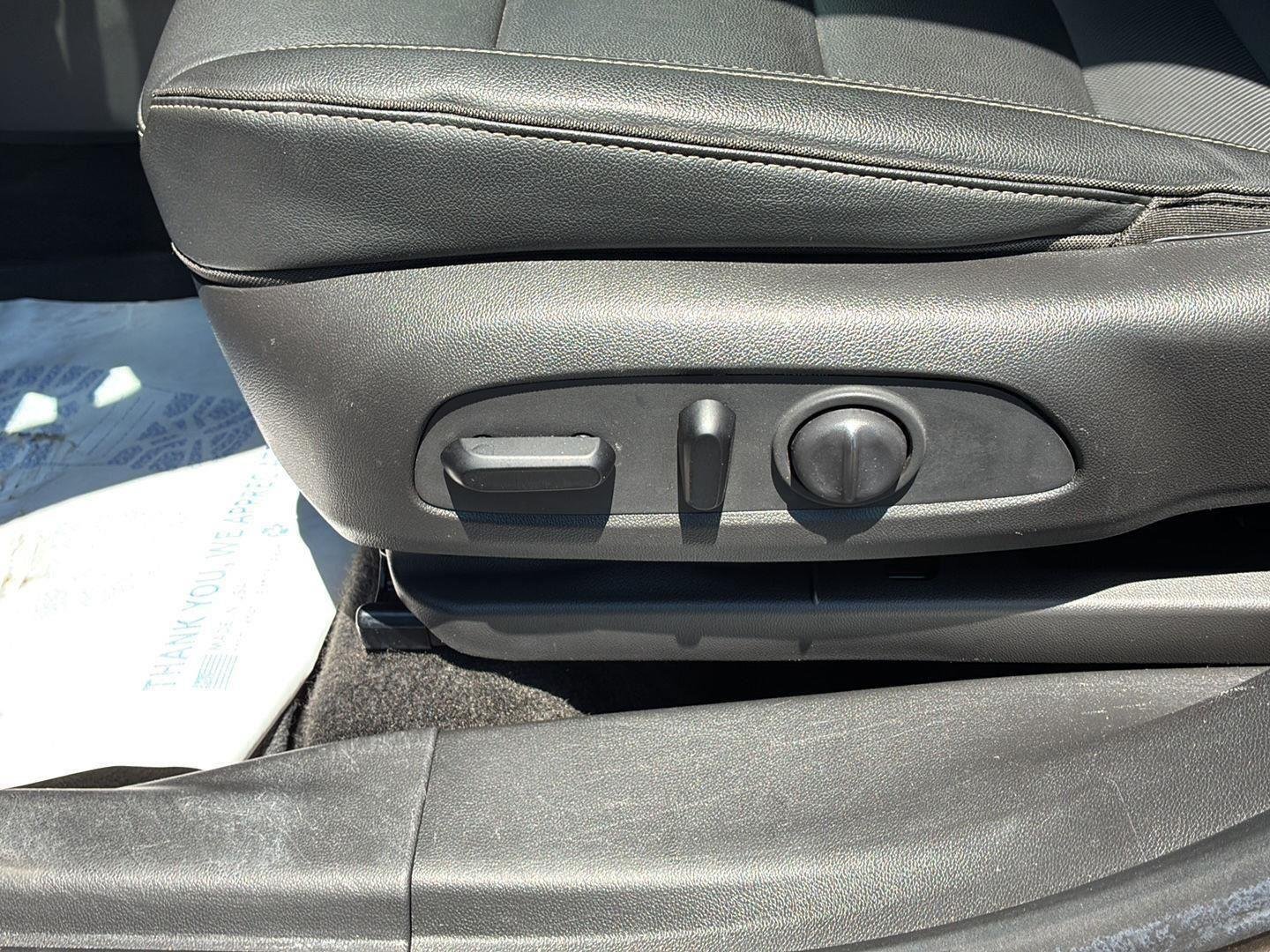 Used 2022 Zeus Bronze Metallic Chevrolet ACTIV image 13