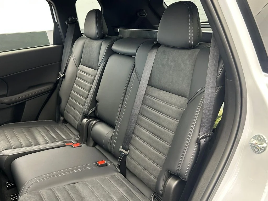 New 2026 White Mitsubishi Trail Edition image 30