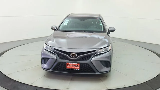 Used 2018 Gray Toyota SE image 2