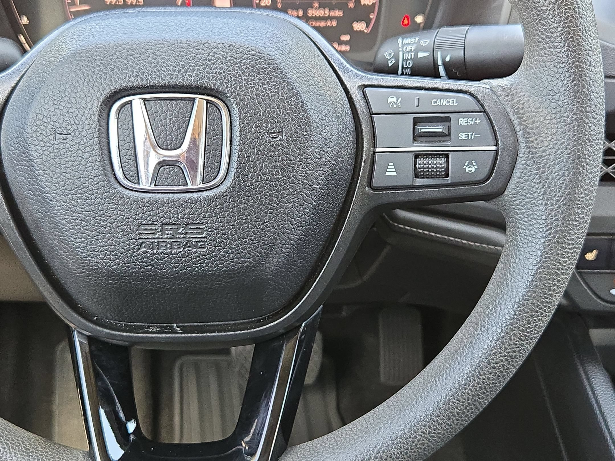 Used 2024 Platinum White Pearl Honda EX image 21