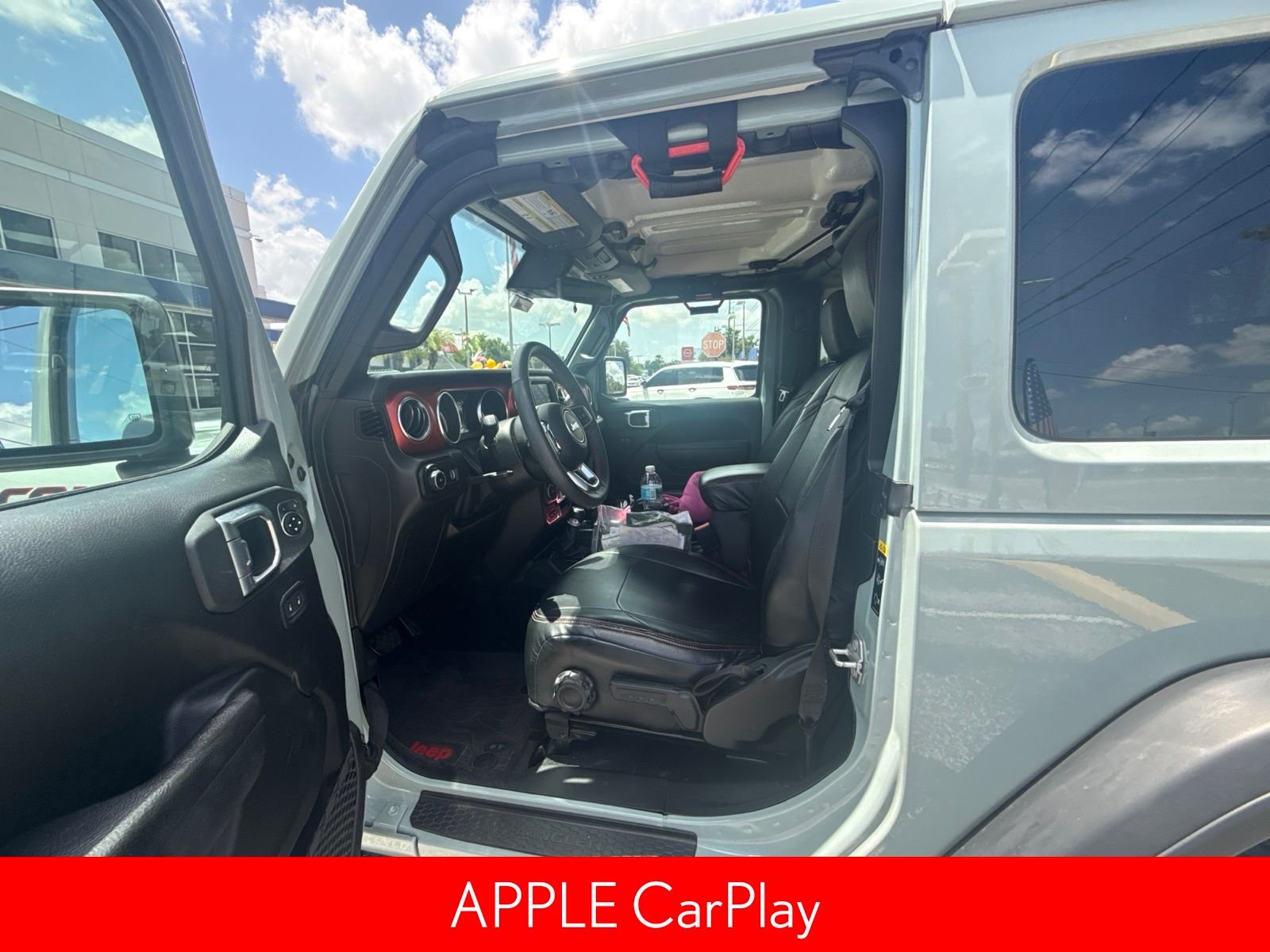 Used 2023 Gray Jeep Rubicon image 9