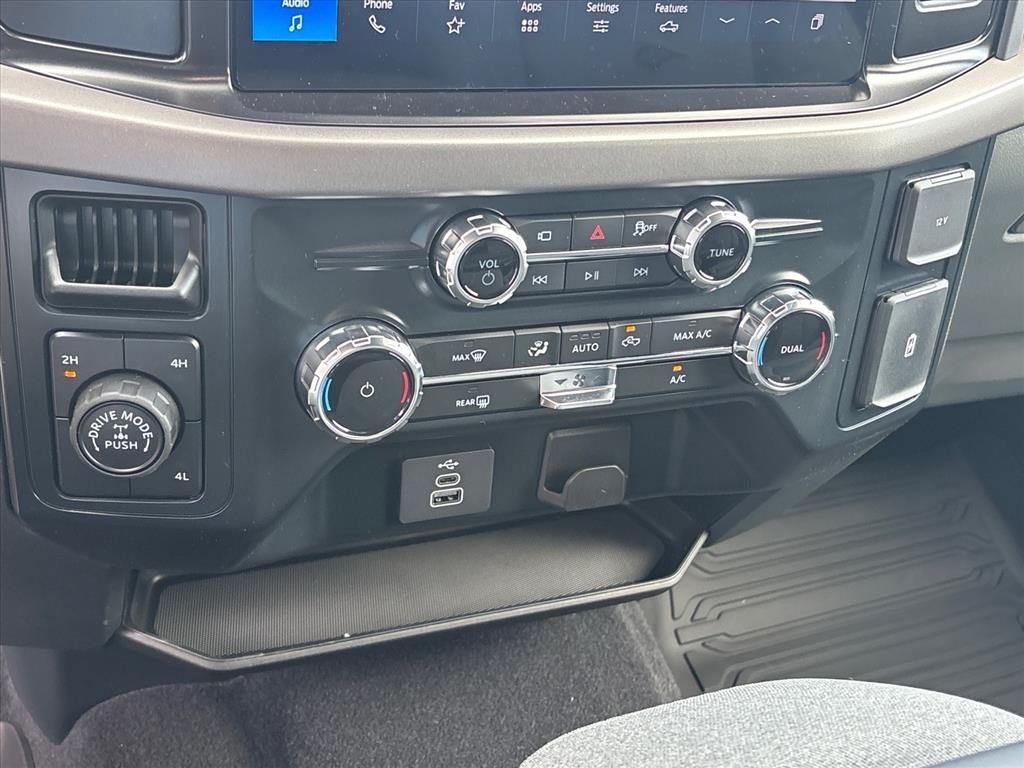 New 2026 Marsh Gray Ford XLT image 19