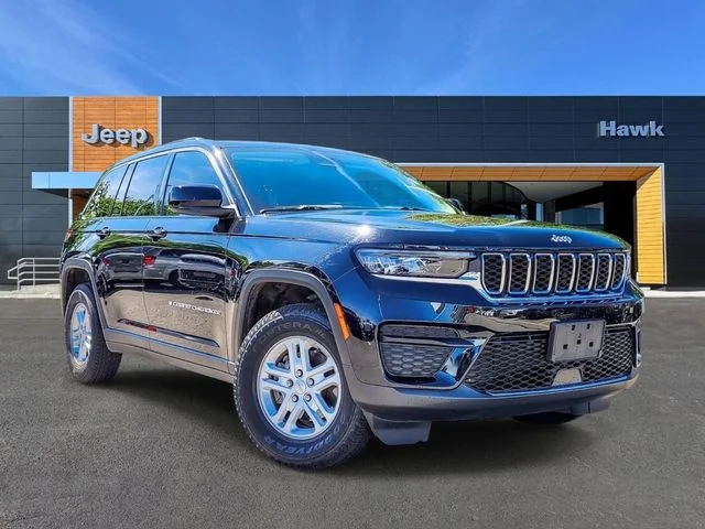 2023 Jeep Grand Cherokee Laredo 4x4's photo