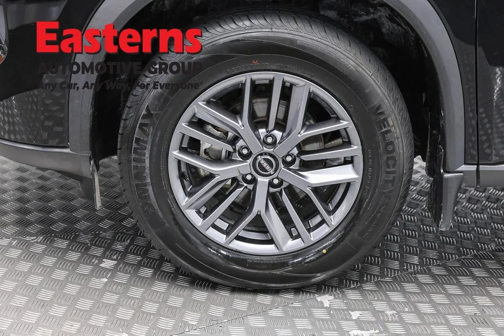 Used 2024 Black Nissan S image 33