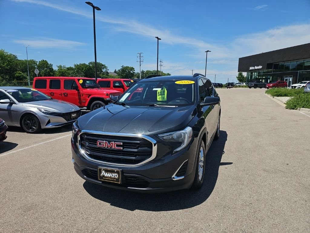 Used 2020 Gray GMC SLE image 1