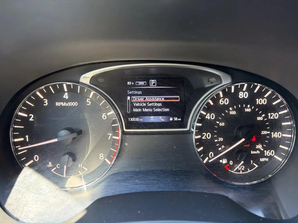 Used 2020 Gray Nissan Platinum image 18