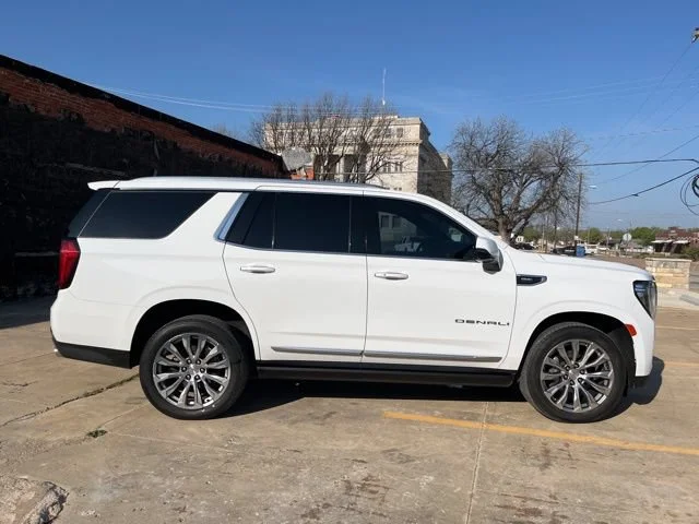 Used 2022 Summit White GMC Denali image 7