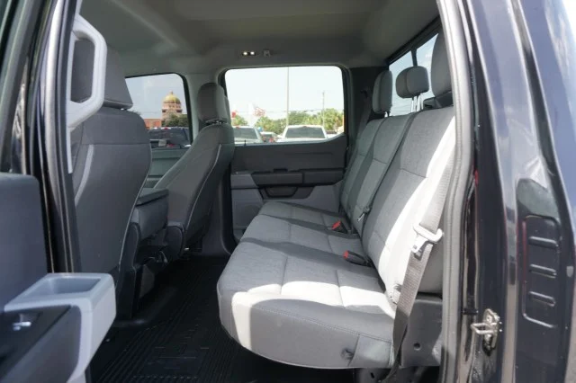 Used 2026 Agate Black Metallic Ford XL image 18