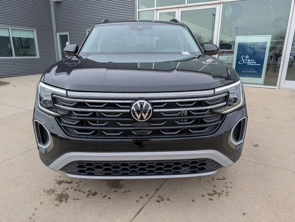 New 2026 Black Volkswagen 2.0T Peak Edition image 9