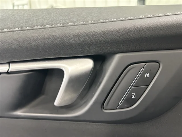 Used 2025 BLACK BUICK Preferred image 25