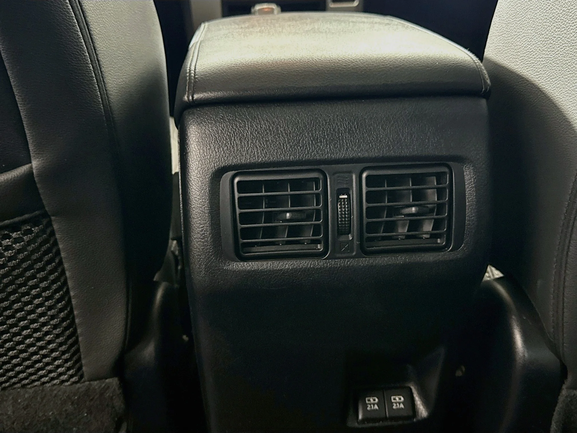 Used 2020 Magnetic Gray Metallic Toyota SR5 Premium image 23