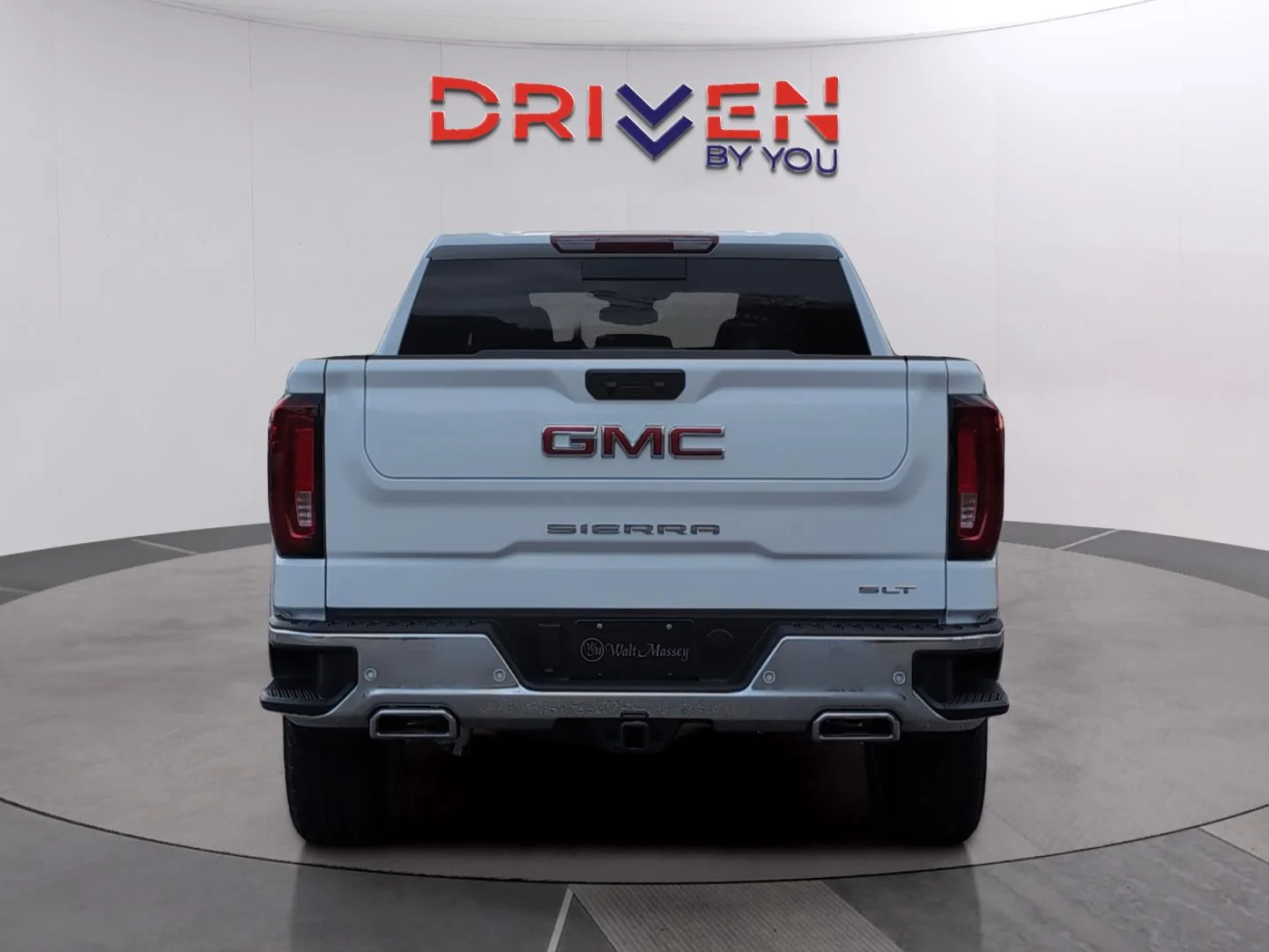 New 2026 Summit White GMC SLT image 4