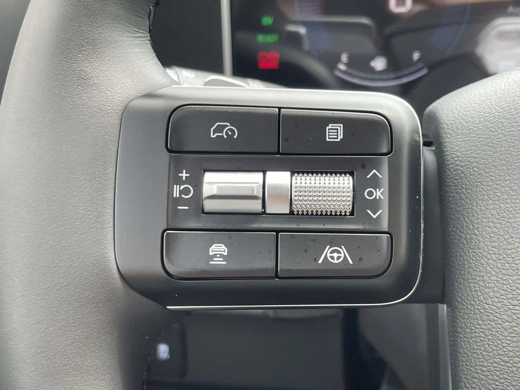 New 2026 Silver Hyundai SEL image 21