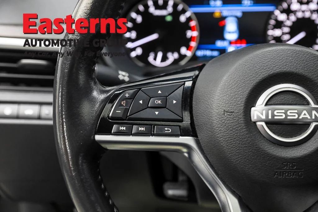 Used 2023 Black Nissan 2.5 SL image 15