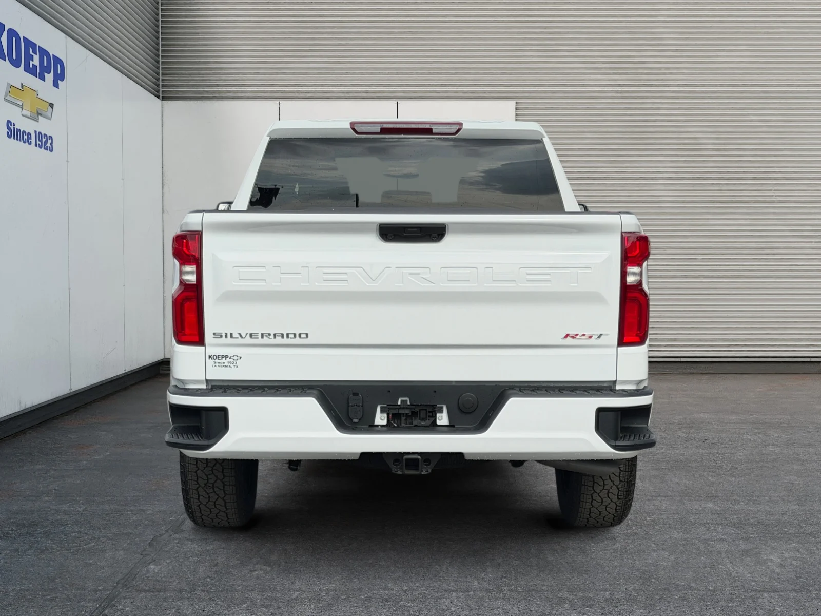 New 2026 Summit White Chevrolet RST image 4