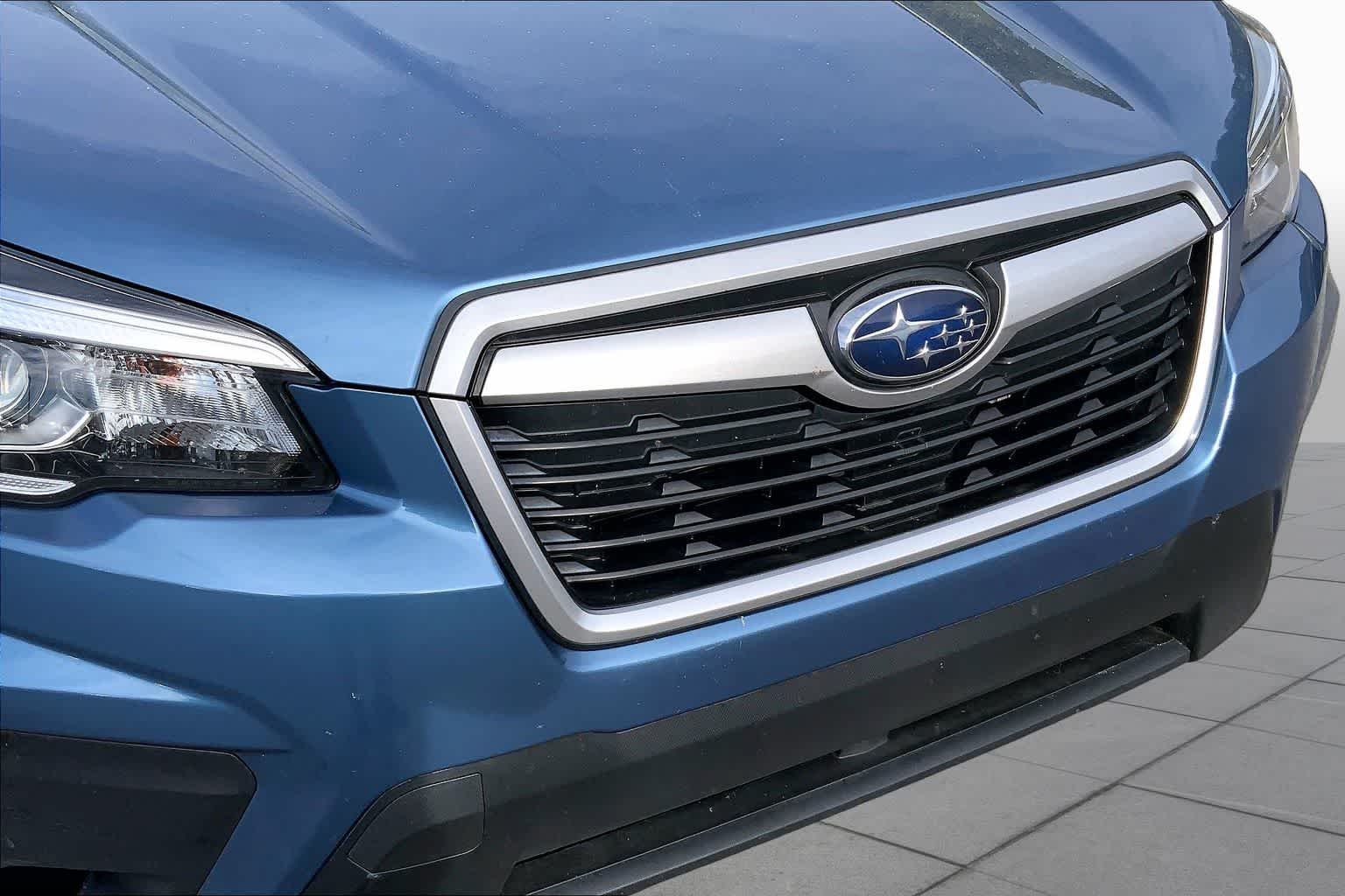 Used 2019 Horizon Blue Pearl Subaru  image 29