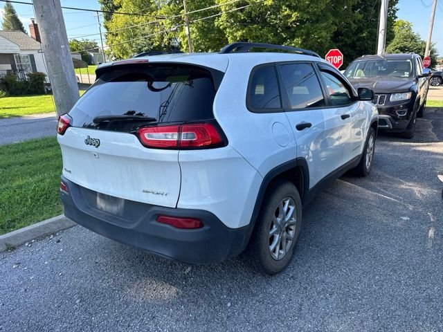 Used 2016 White Jeep Sport image 3