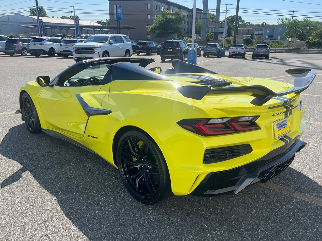 Used 2023 Accelerate Yellow Metallic Chevrolet 3LZ image 13