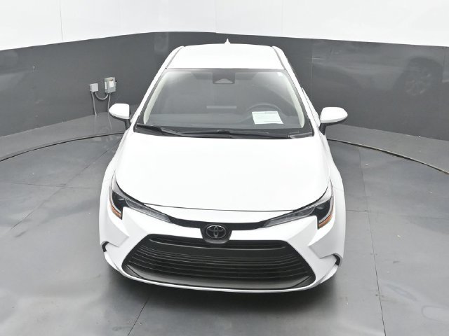 Used 2025 Ice Cap Toyota LE image 29