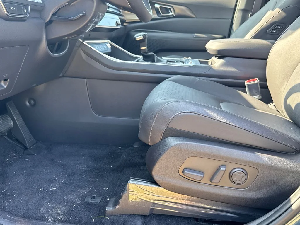 2025 Kia Carnival SX Prestige - Photo 10