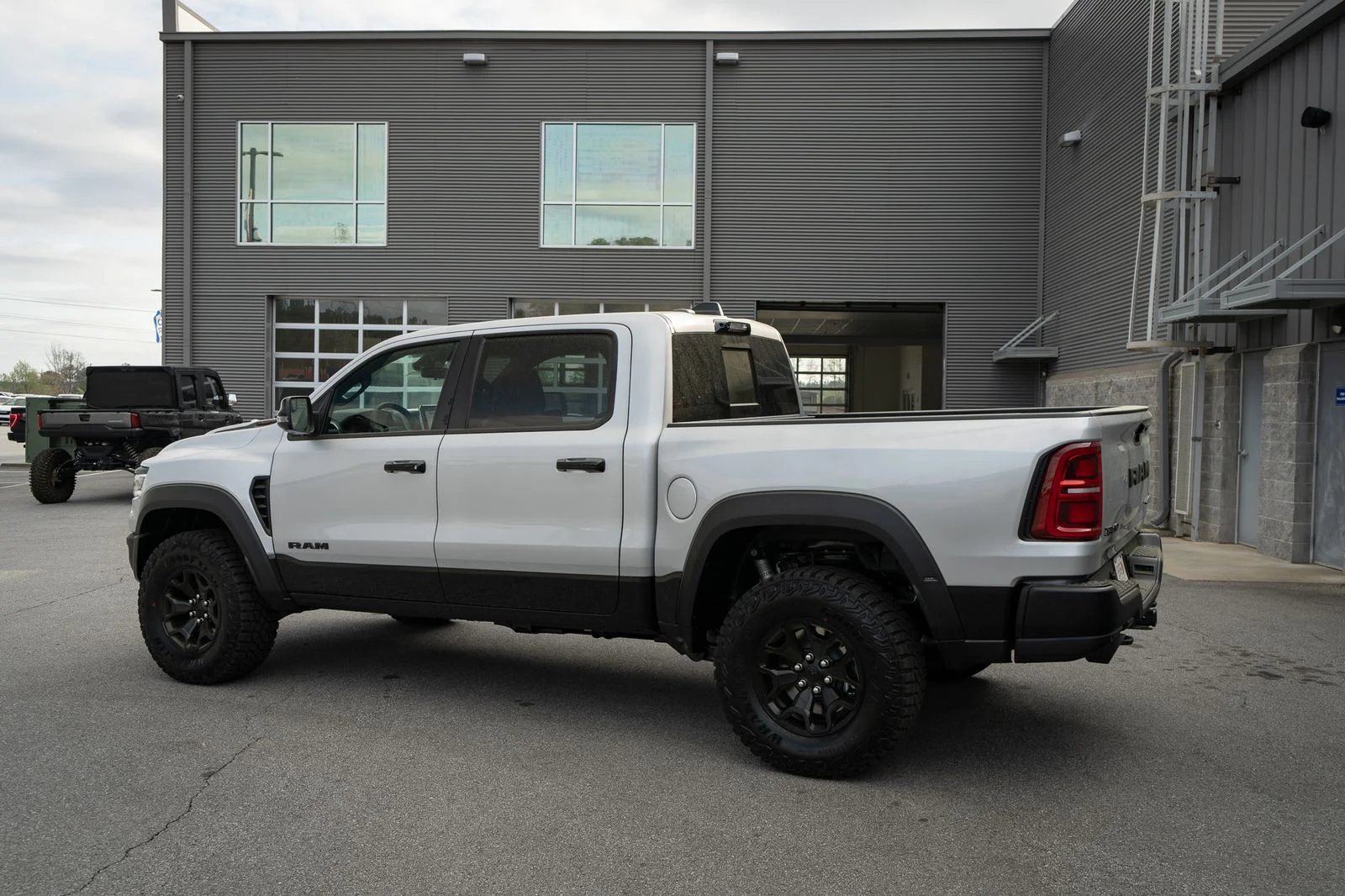 2026 RAM 1500 RHO - Photo 16