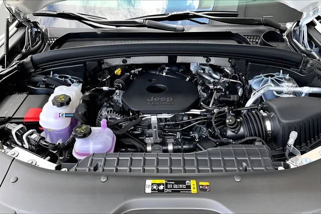 New 2026 Bright White Clearcoat Jeep Altitude image 11
