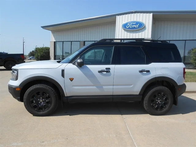 New 2026 Space White Metallic FORD Badlands® image 2
