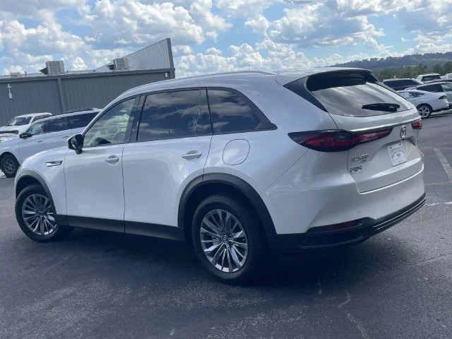 Certified Used 2025 White Mazda 3.3 Turbo Preferred image 5