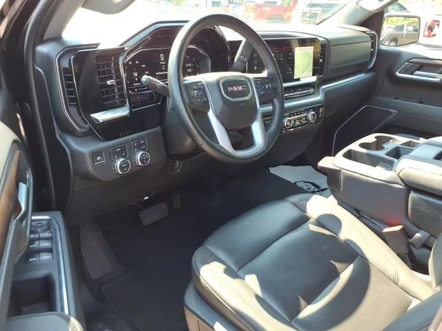Used 2025 Black GMC SLT image 18