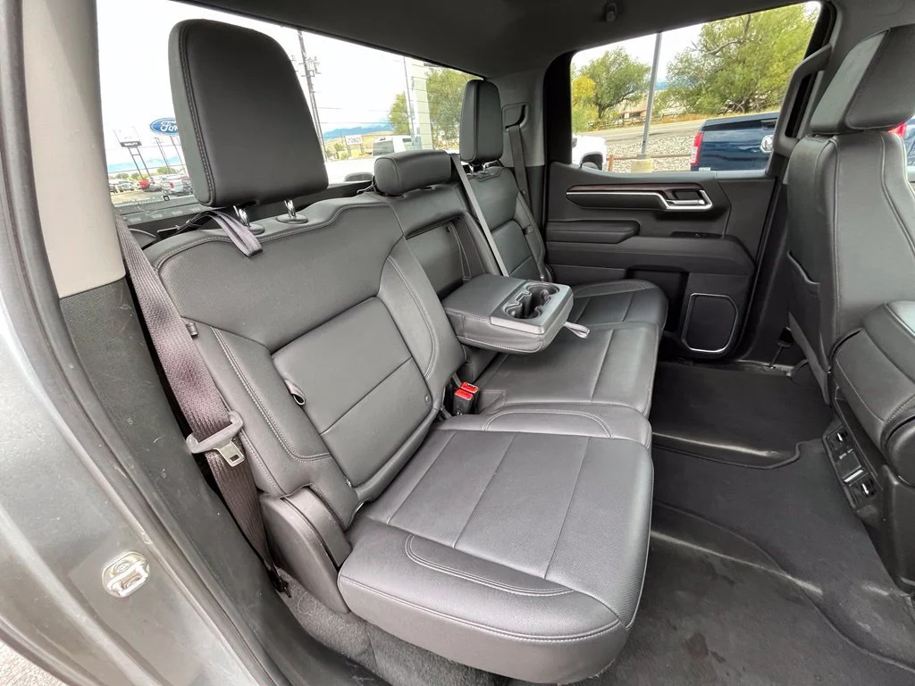 Used 2025 Sterling Metallic GMC SLT image 18