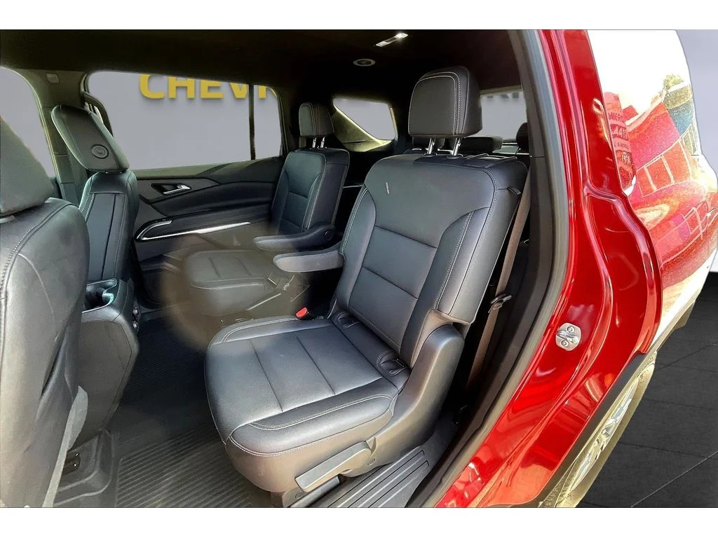 Used 2025 Radiant Red Tintcoat Chevrolet LT image 19