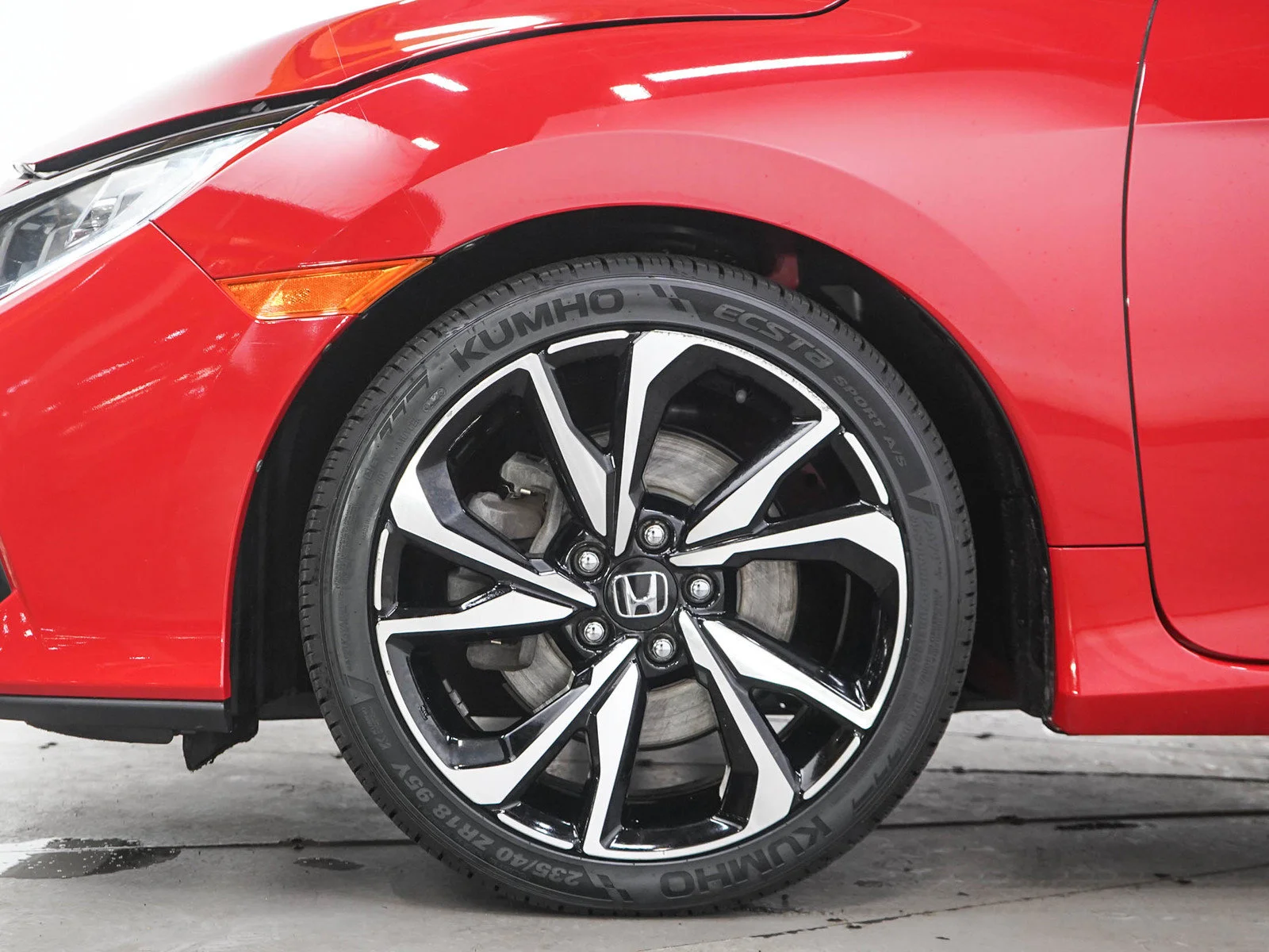 Used 2018  Honda SI image 23