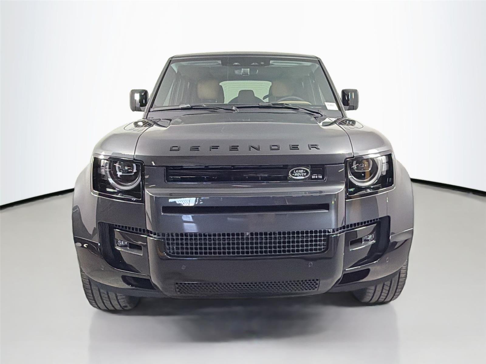 New 2026 CARPATHIAN GREY Land Rover X-Dynamic SE image 2