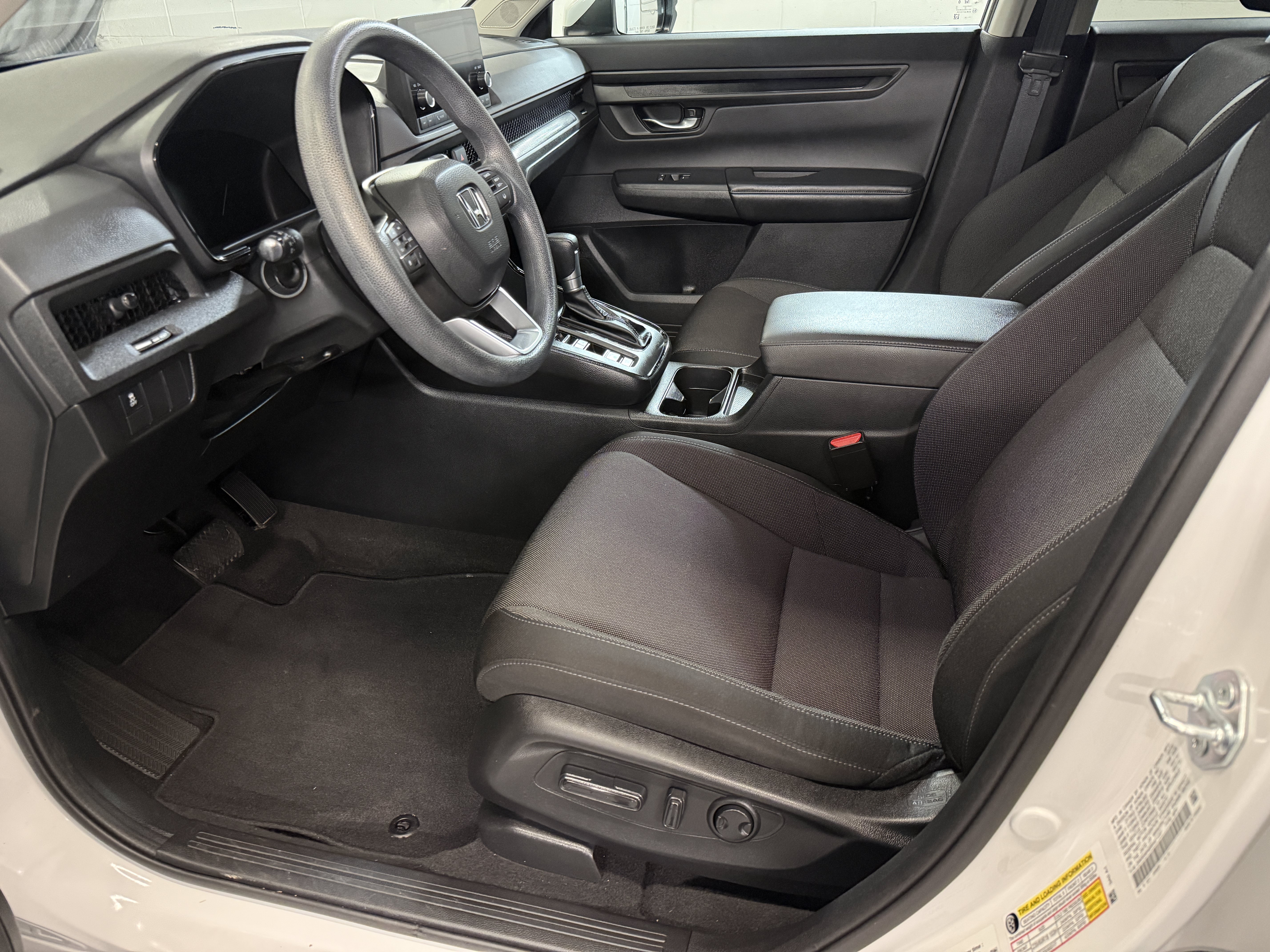 Used 2024 Platinum White Pearl Honda EX image 14