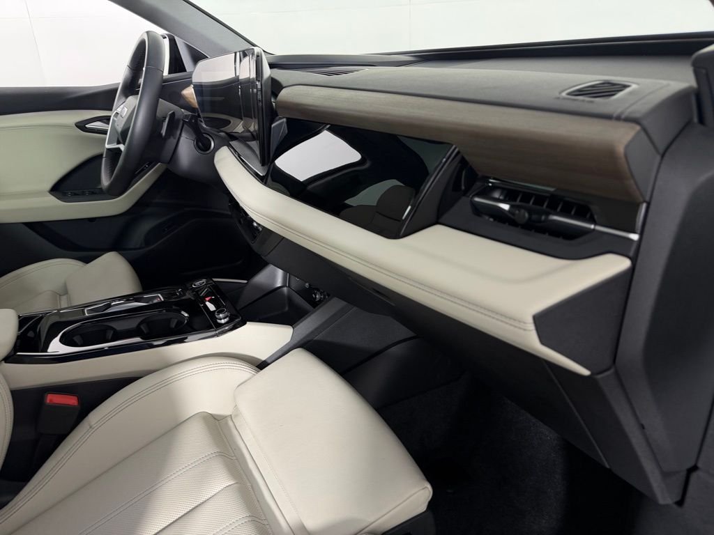 Used 2025 Black Audi Premium Plus quattro image 34