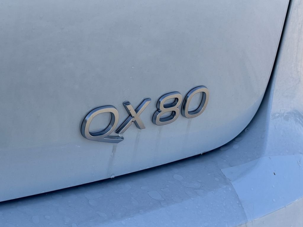 New 2027 RADIANT WHITE INFINITI Luxe 2WD image 9