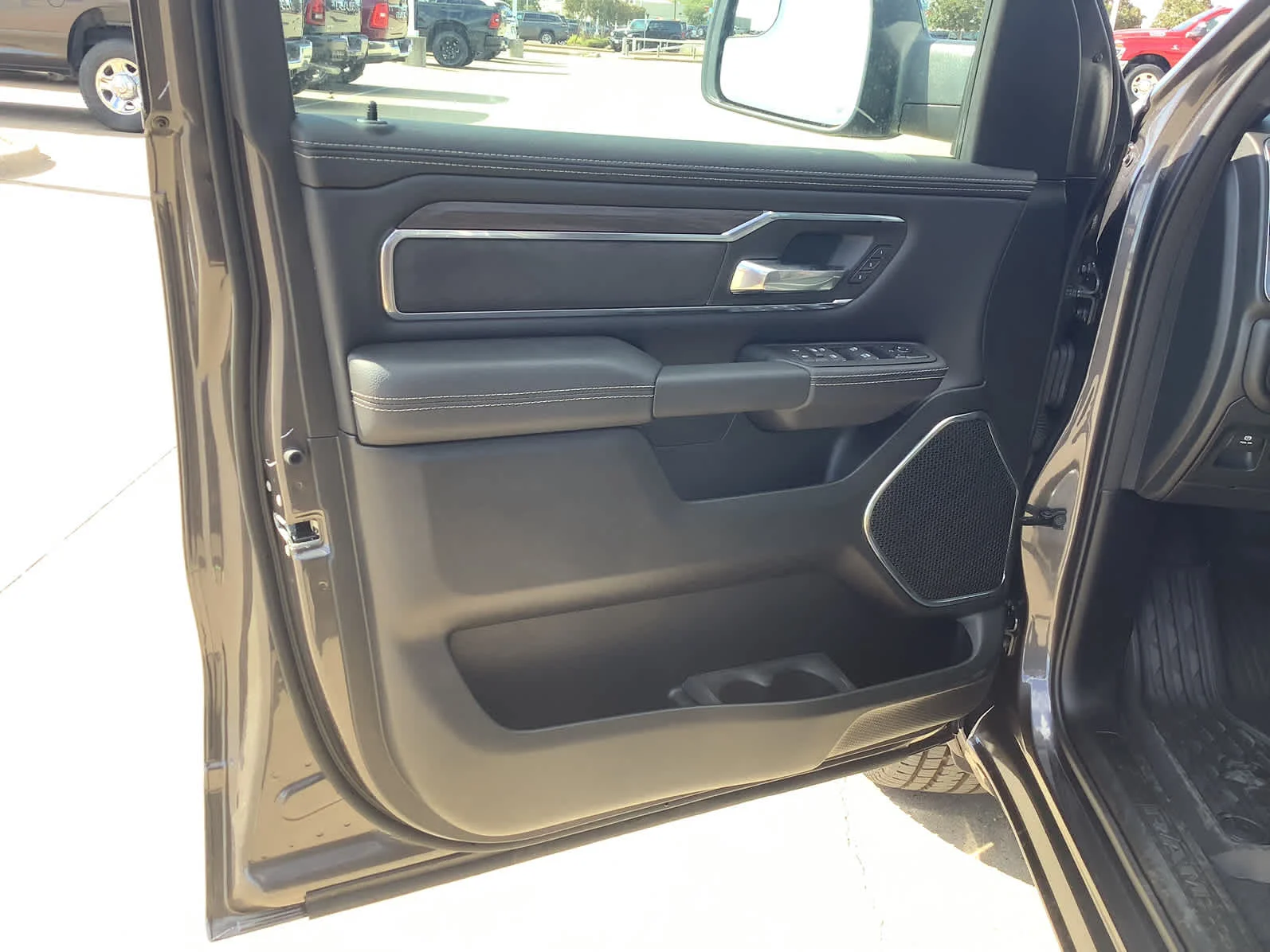 2026 RAM 1500 Laramie - Photo 13