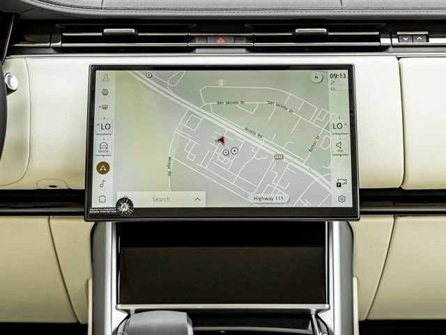 New 2026 Fuji White Land Rover SE image 18
