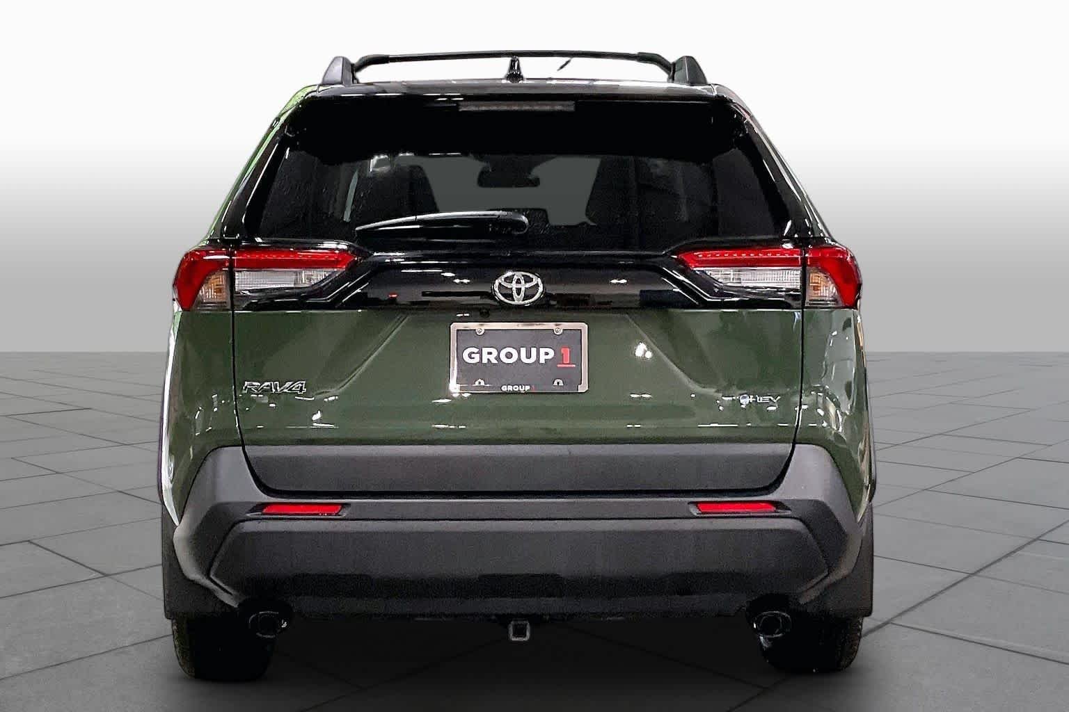 Used 2025 Army Green/Midnight Black Metallic Toyota Hybrid Woodland image 5