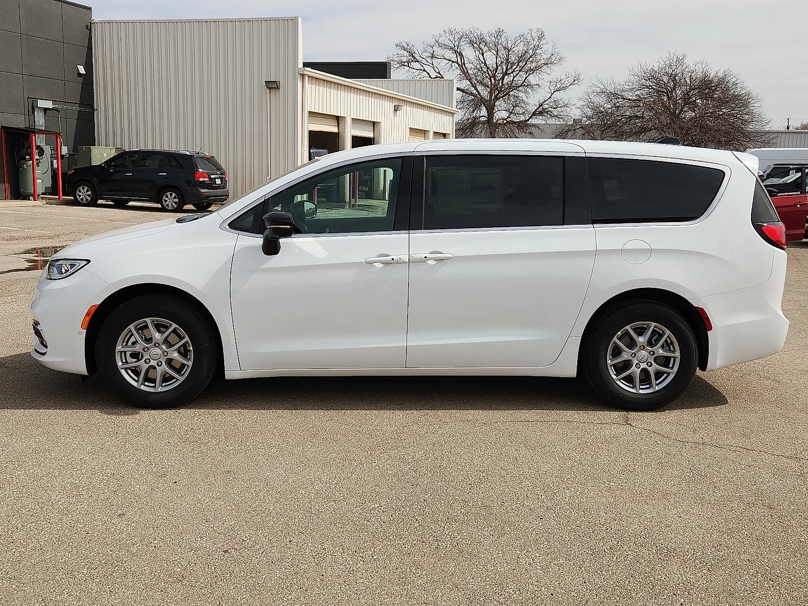 New 2026 Bright White Clear-Coat  Paint Chrysler SELECT image 2